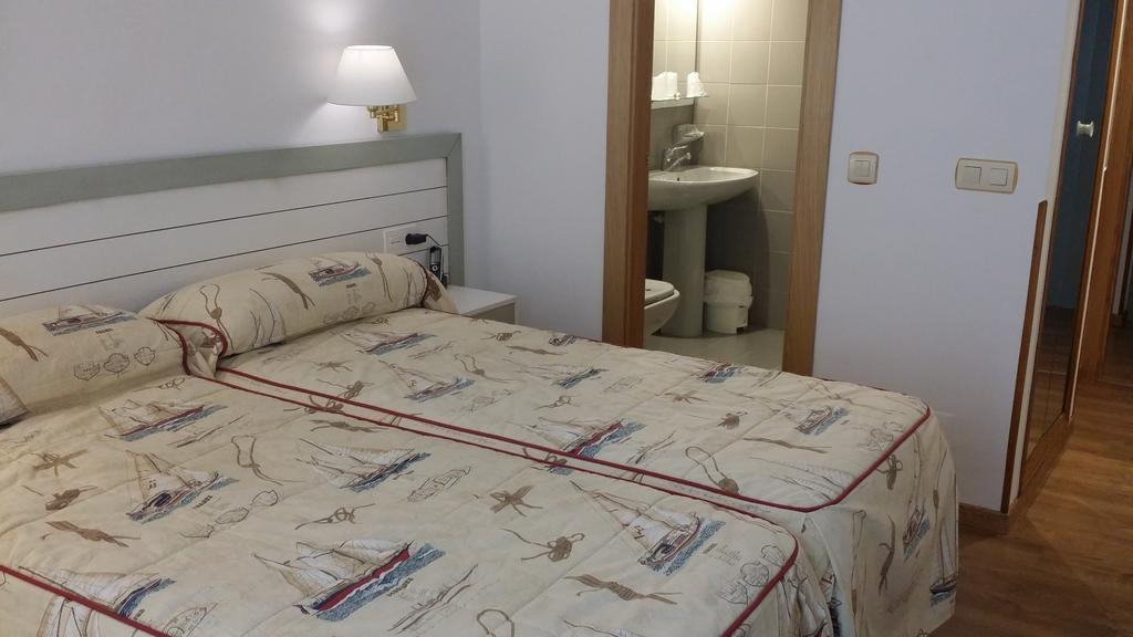 Hotel Isabel - Suarez Inclan 38 à Cudillero Chambre photo