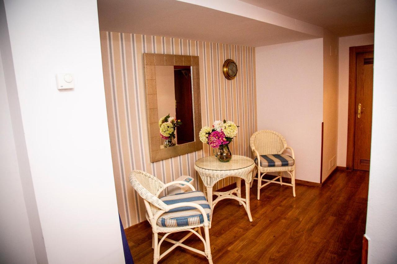 Hotel Isabel - Suarez Inclan 38 à Cudillero Extérieur photo
