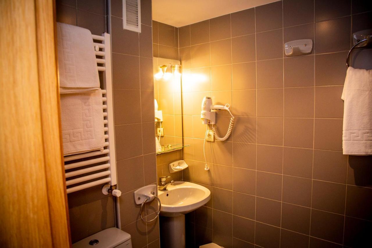 Hotel Isabel - Suarez Inclan 38 à Cudillero Extérieur photo