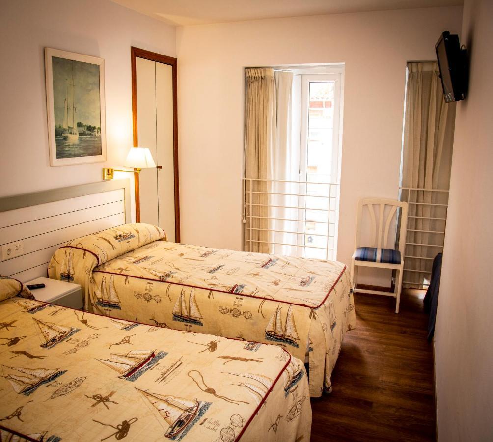 Hotel Isabel - Suarez Inclan 38 à Cudillero Extérieur photo