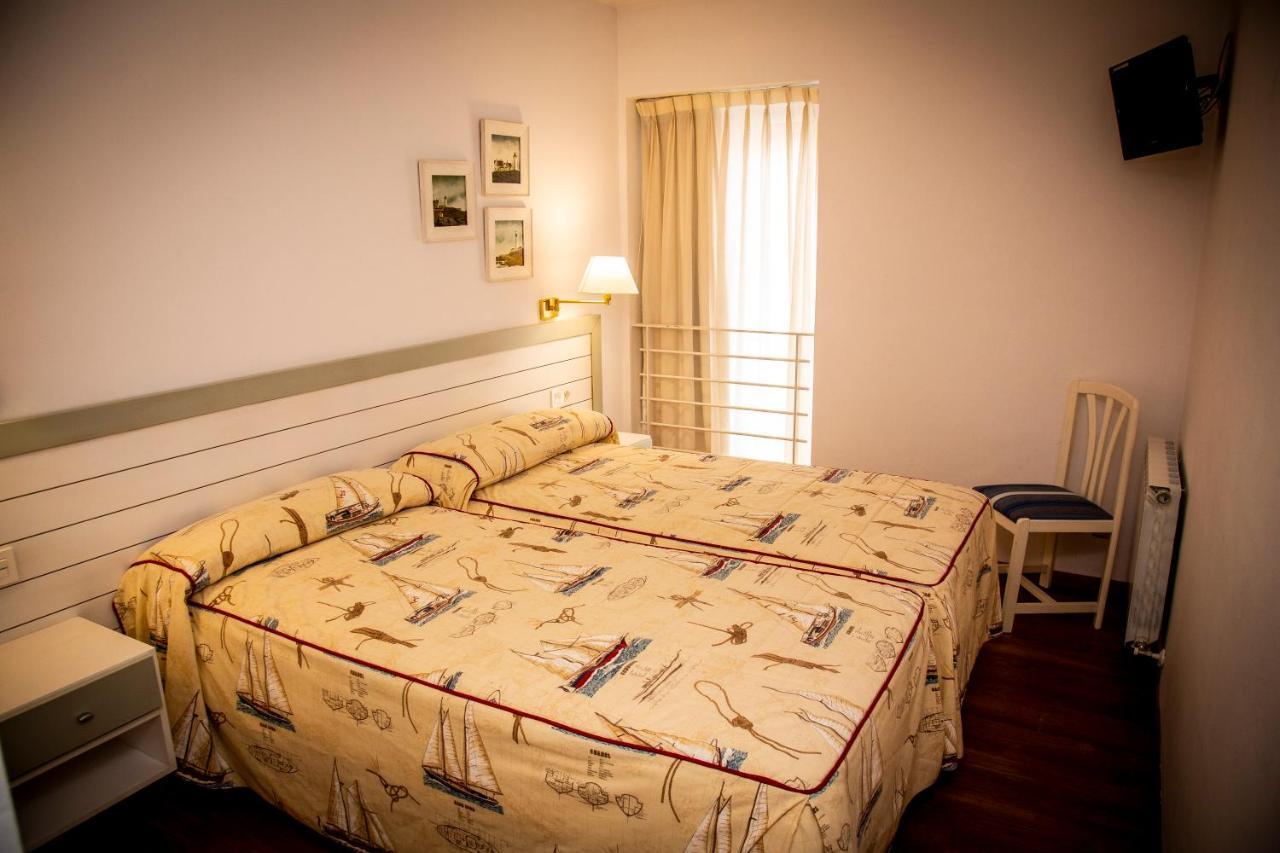 Hotel Isabel - Suarez Inclan 38 à Cudillero Extérieur photo